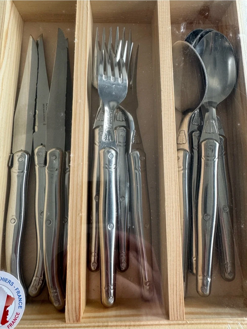 Laguiole 16-Piece Flatware Set